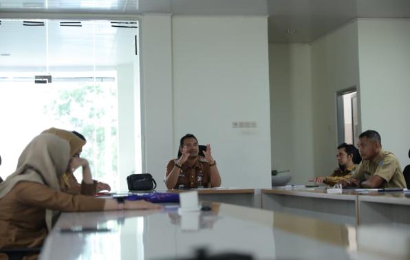 Plt Kadiskominfo Babel Evaluasi Tim Smart, Budi Utama: Informasi Harus Diterima Secara Utuh oleh Masyarakat