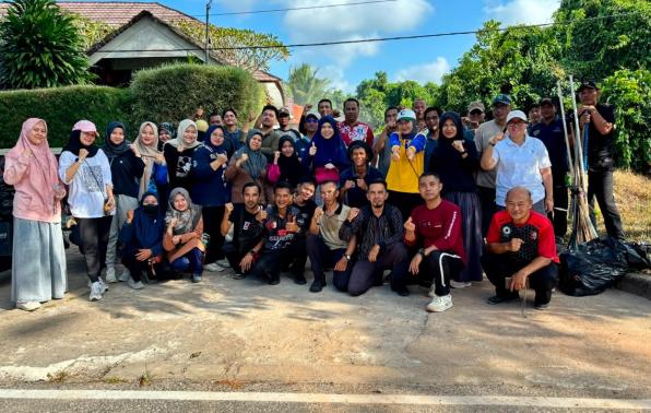 ASN Kompak Terjun di Jumat Bersih, Eko Sebut Wujud Komitmen Diskominfo Babel